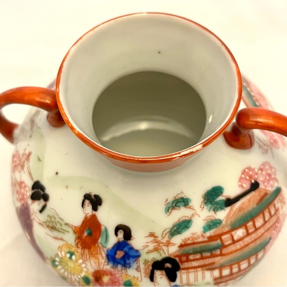 Kutani Satsuma Geisha Girl Japanese Vase, Vintage EUC - Picture 4 of 10